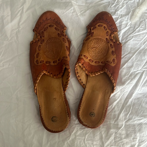 Vintage leather flats - Picture 1 of 3